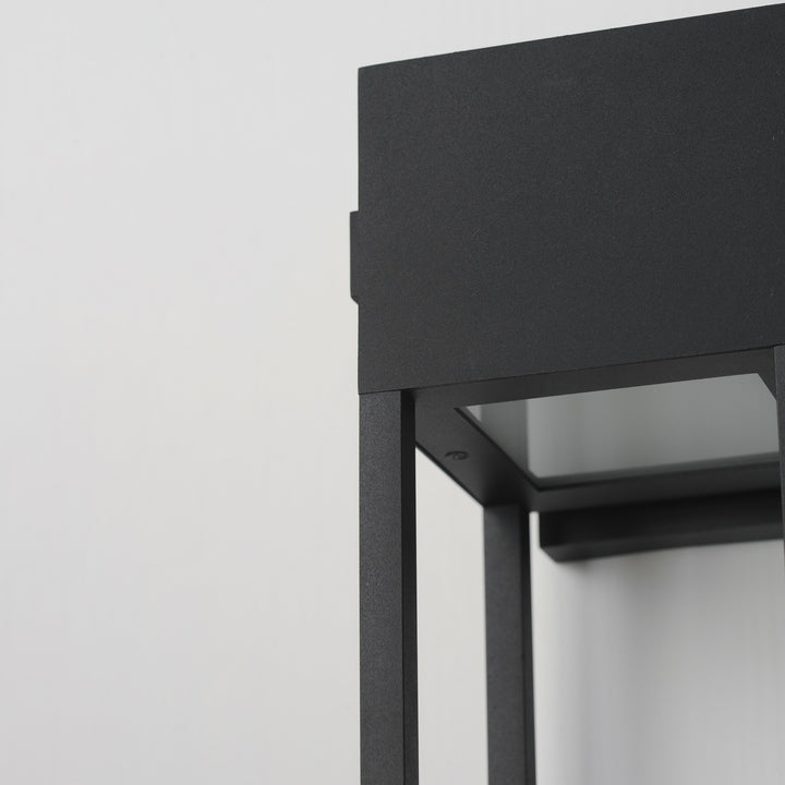 Strand VX 18 Outdoor LED Wall Sconce by Studio M Lighting – lifestyle