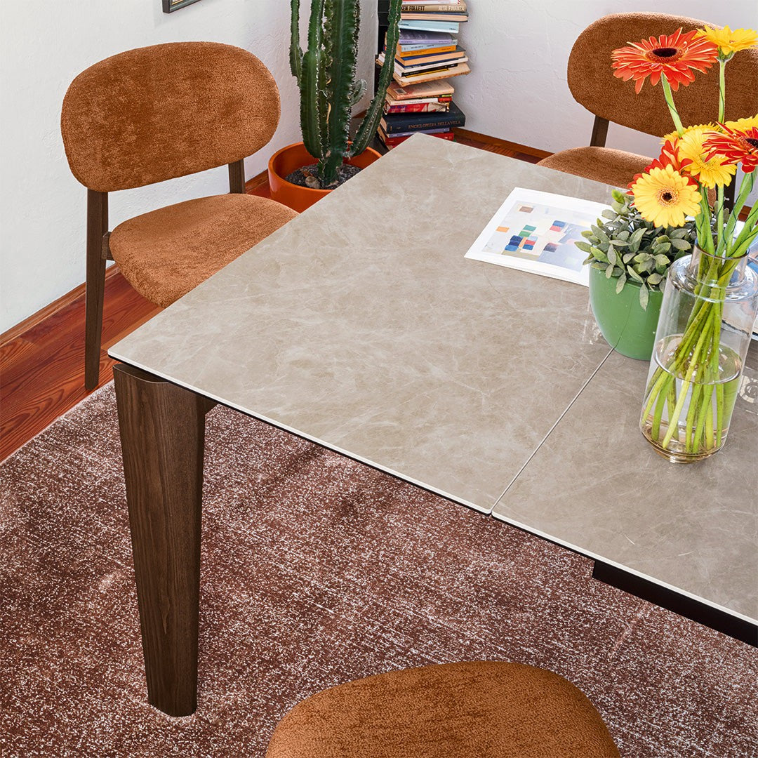 Band Extendable Dining Table by Connubia detail view