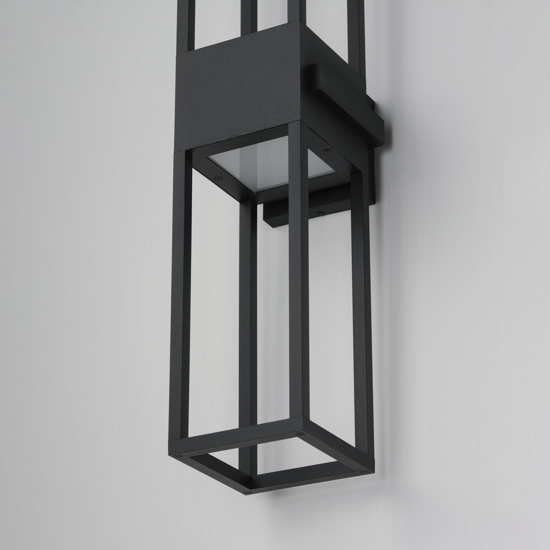 Strand VX 31 Outdoor LED Wall Sconce by Studio M Lighting – lifestyle