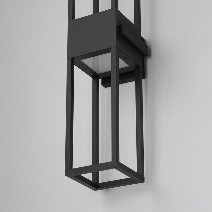 Strand VX 31 Outdoor LED Wall Sconce by Studio M Lighting – lifestyle