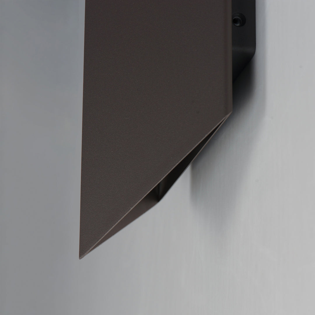 Fractal LED Outdoor Sconce 451562 by Studio M Lighting – lifestyle