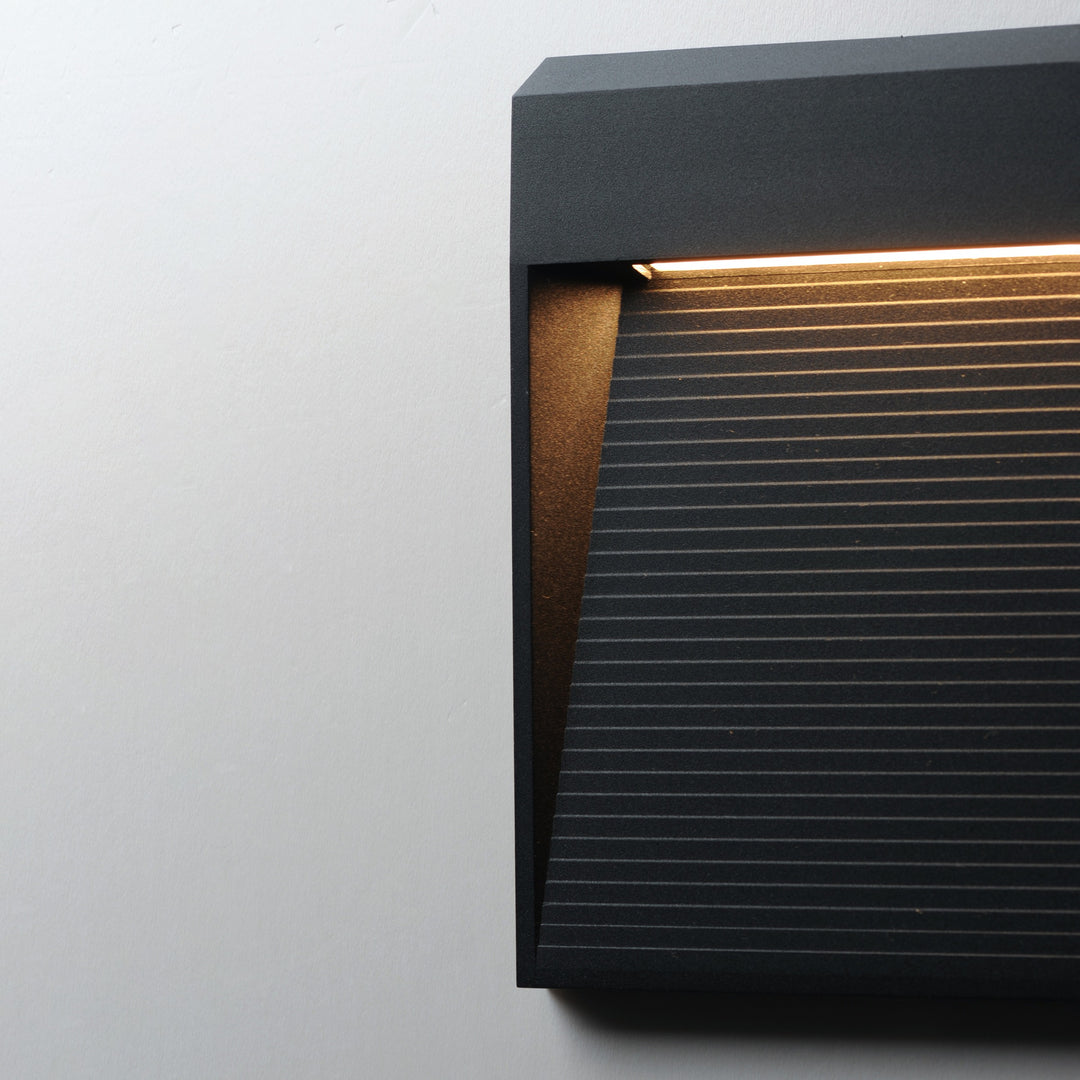 Steps pes LED Outdoor Sconce by Studio M Lighting – lifestyle