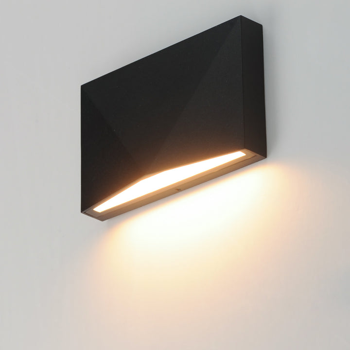 Fractal LED Step Light 3CCT by Studio M Lighting – lifestyle