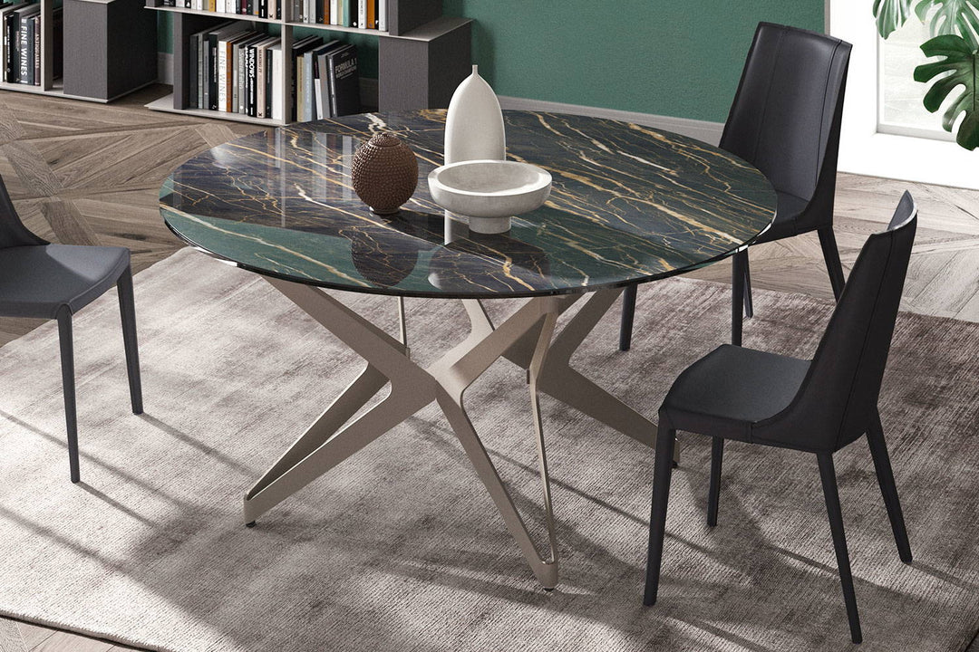 4x4 Fisso Dining Table