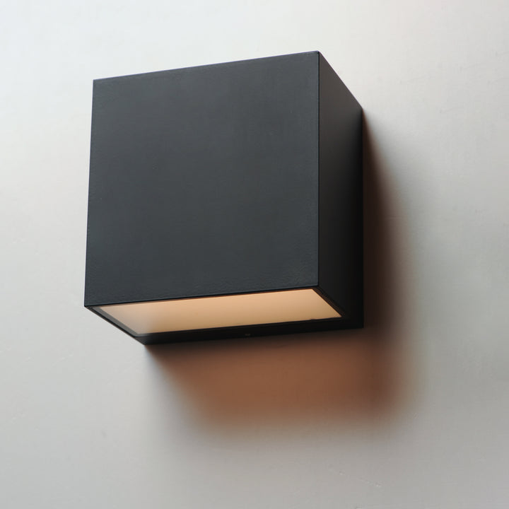Blok 6.25" LED Outdoor Sconce by ET2 Lighting, styled view 6