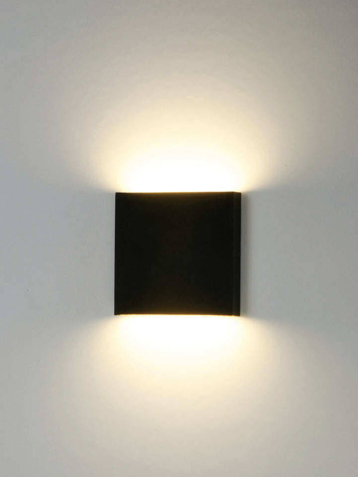 Brik 4.75" LED Outdoor Wall Sconce by ET2 Lighting, styled view 4