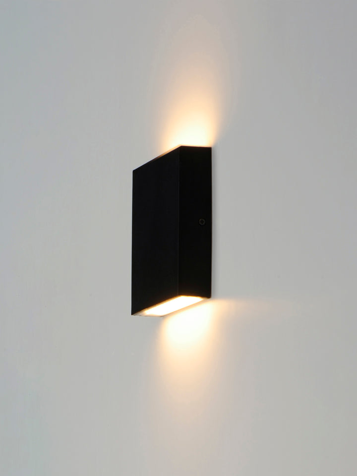 Brik 4.75" LED Outdoor Wall Sconce by ET2 Lighting, styled view 5