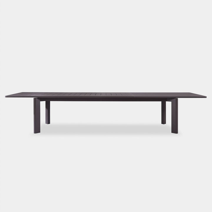 Byron Aluminum Extension Dining Table by Harbour detail view 2