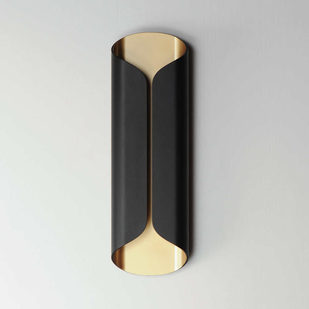 Folio 20" LED Outdoor Wall Lamp by Studio M Lighting – lifestyle