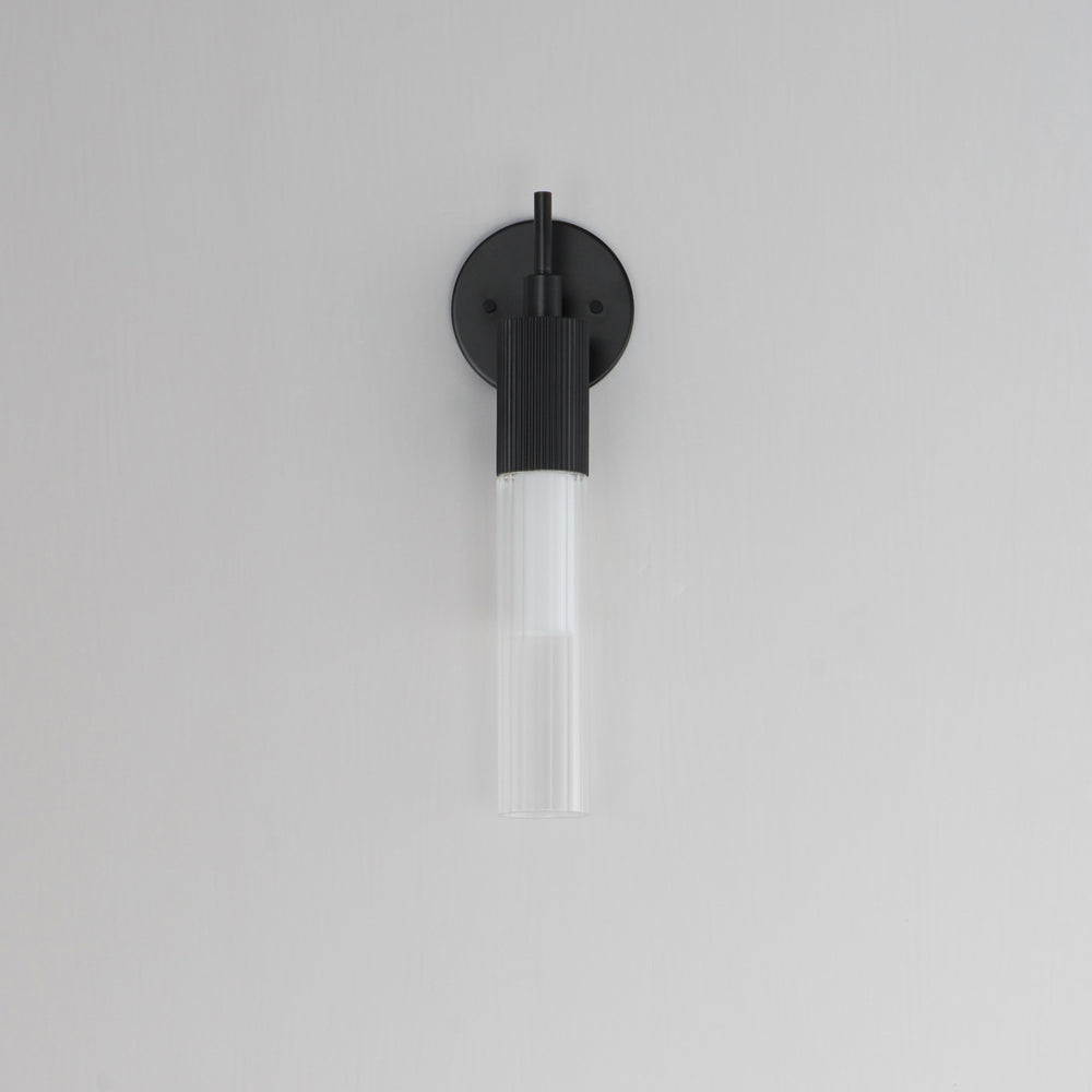 Reeds LED Sconce by Studio M Lighting – lifestyle