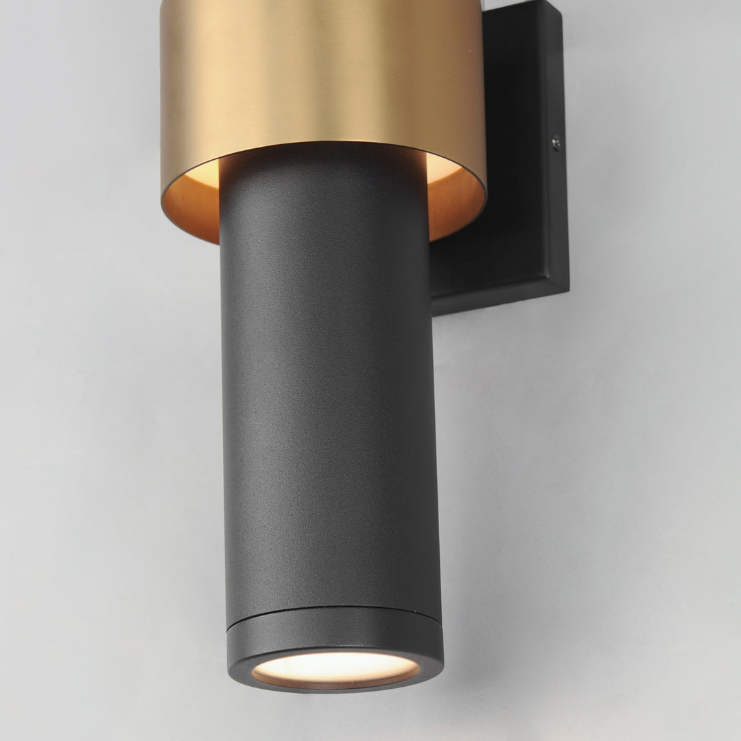 Reveal Outdoor Reveal Large LED Outdoor Wall Sconce by Studio M Lighting – lifestyle