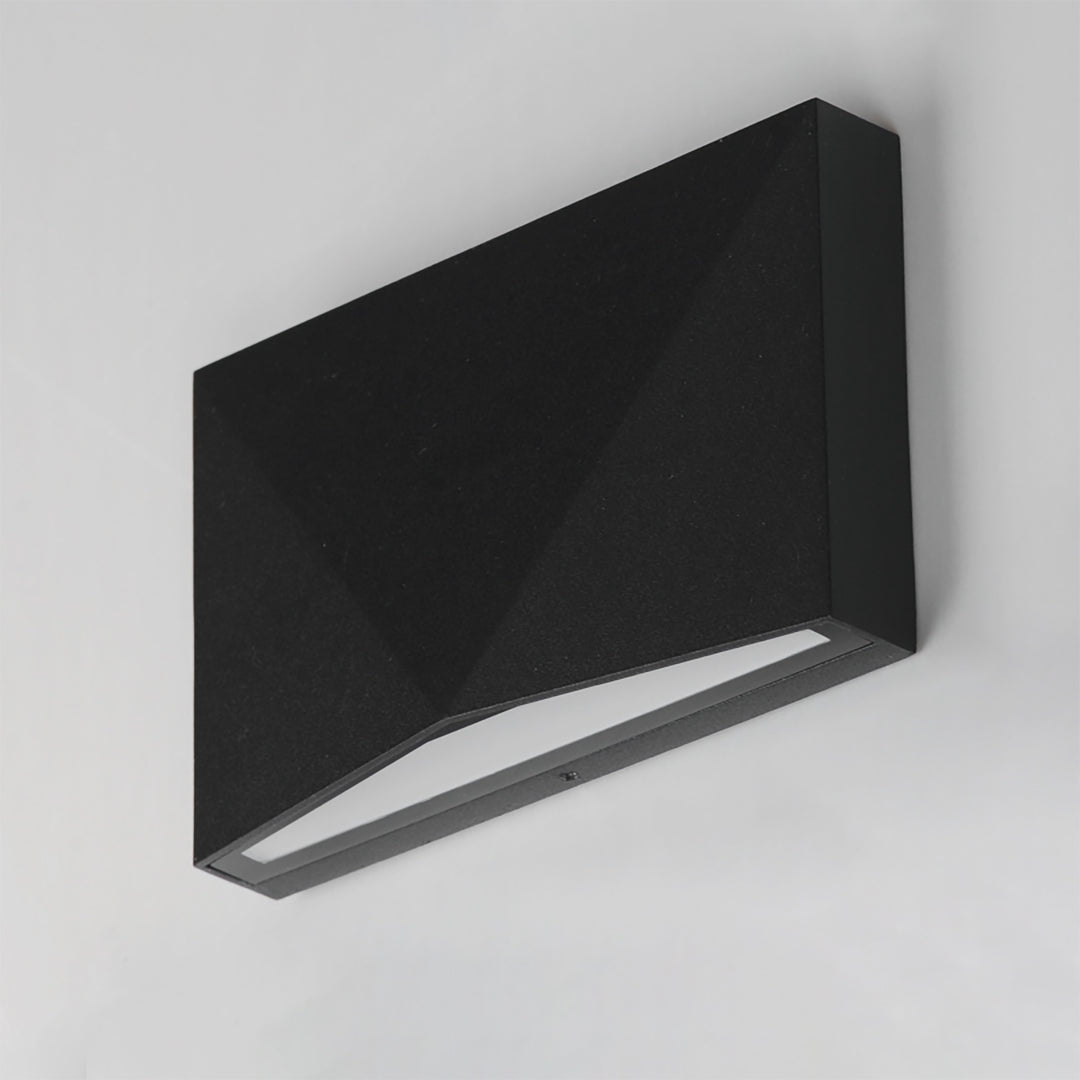 Fractal LED Step Light 3CCT by Studio M Lighting – lifestyle