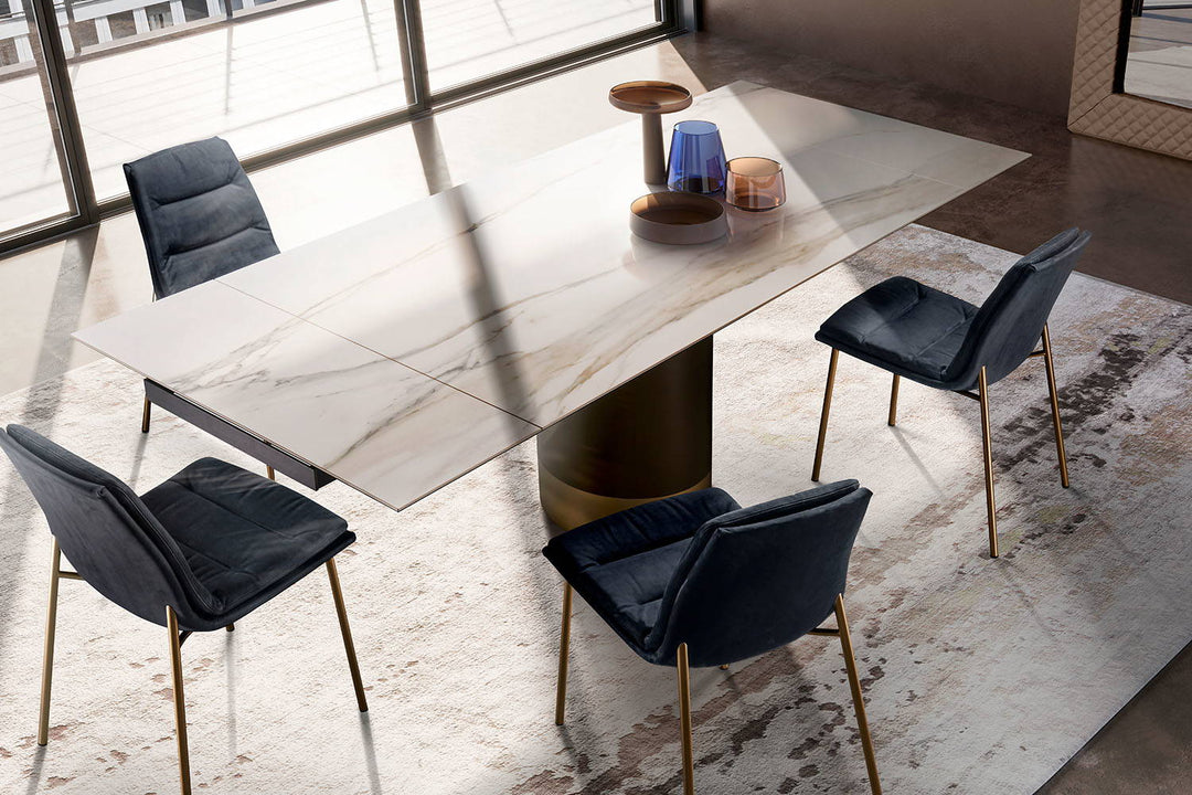 Cilindro Dining Table