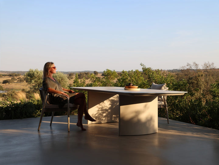 Horizon Dining Table by Whiteline Modern Living – lifestyle