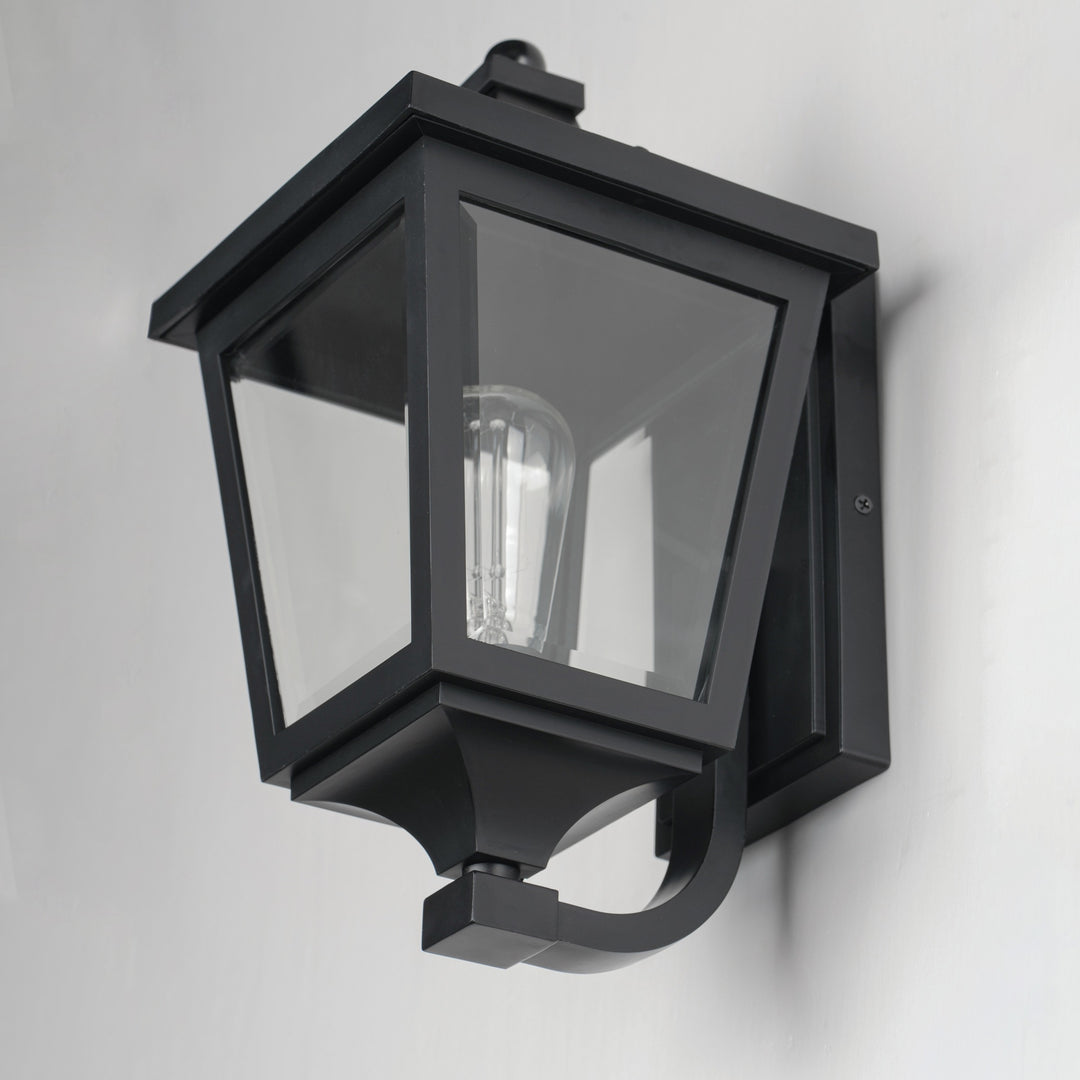 Sutton Place VX 1-Light Outdoor Sconce 460232 by Studio M Lighting – lifestyle