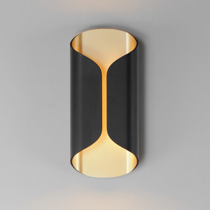 Folio 14" LED Outdoor Wall Lamp by Studio M Lighting – lifestyle
