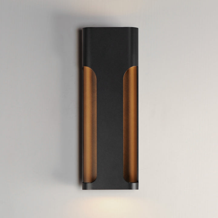 Maglev 18" LED Outdoor Wall Lamp by Studio M Lighting – lifestyle