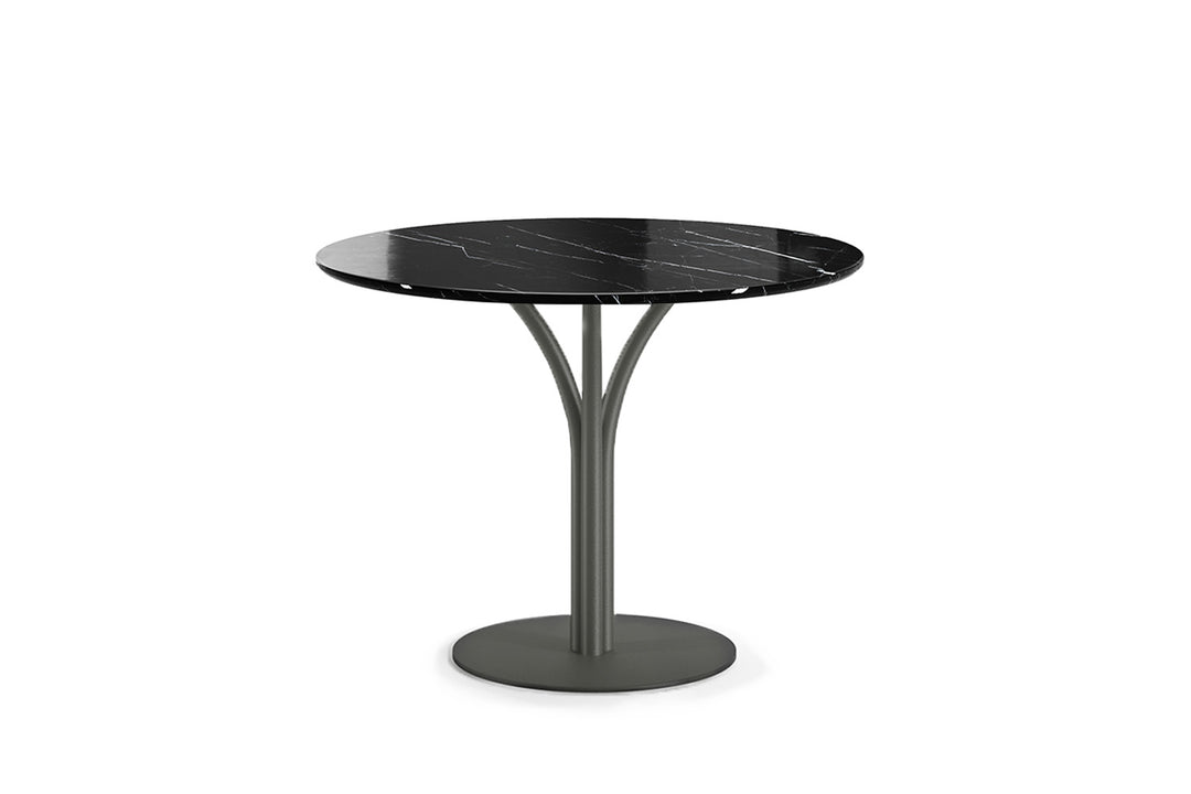 Dodo Dining Table