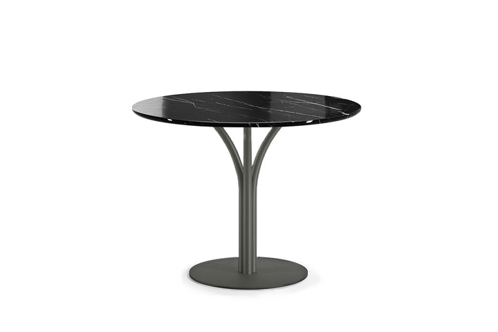 Dodo Dining Table