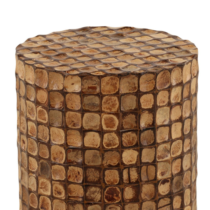 Rhea Coconut Shell Side Table, detail 2 view