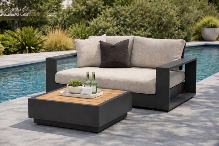 Palma Coffee Table by Whiteline Modern Living – lifestyle