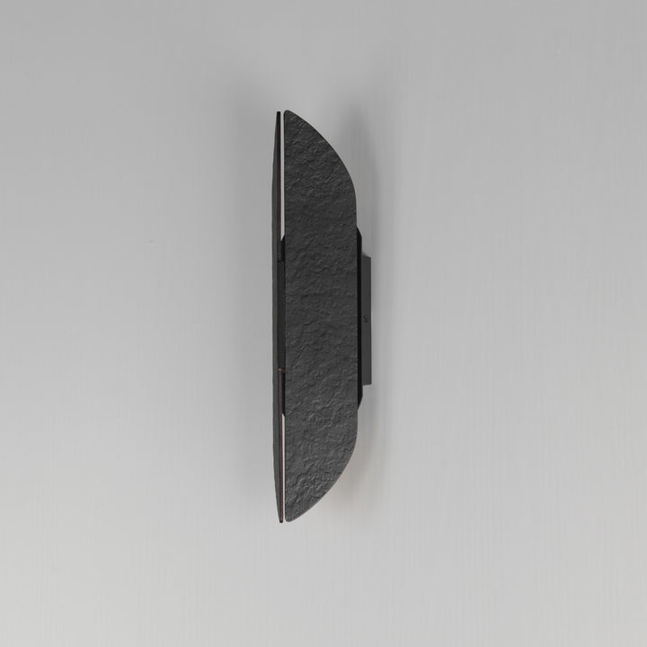 Tectonic 18 Outdoor LED Sconce by Studio M Lighting – lifestyle