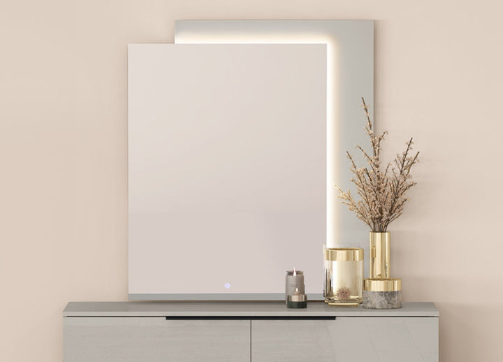 Damien Mirror by Whiteline Modern Living – lifestyle