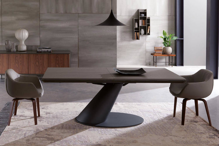 Eliot Armchair