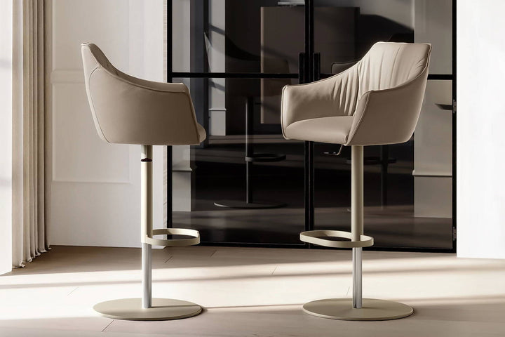 Era Bar Stool