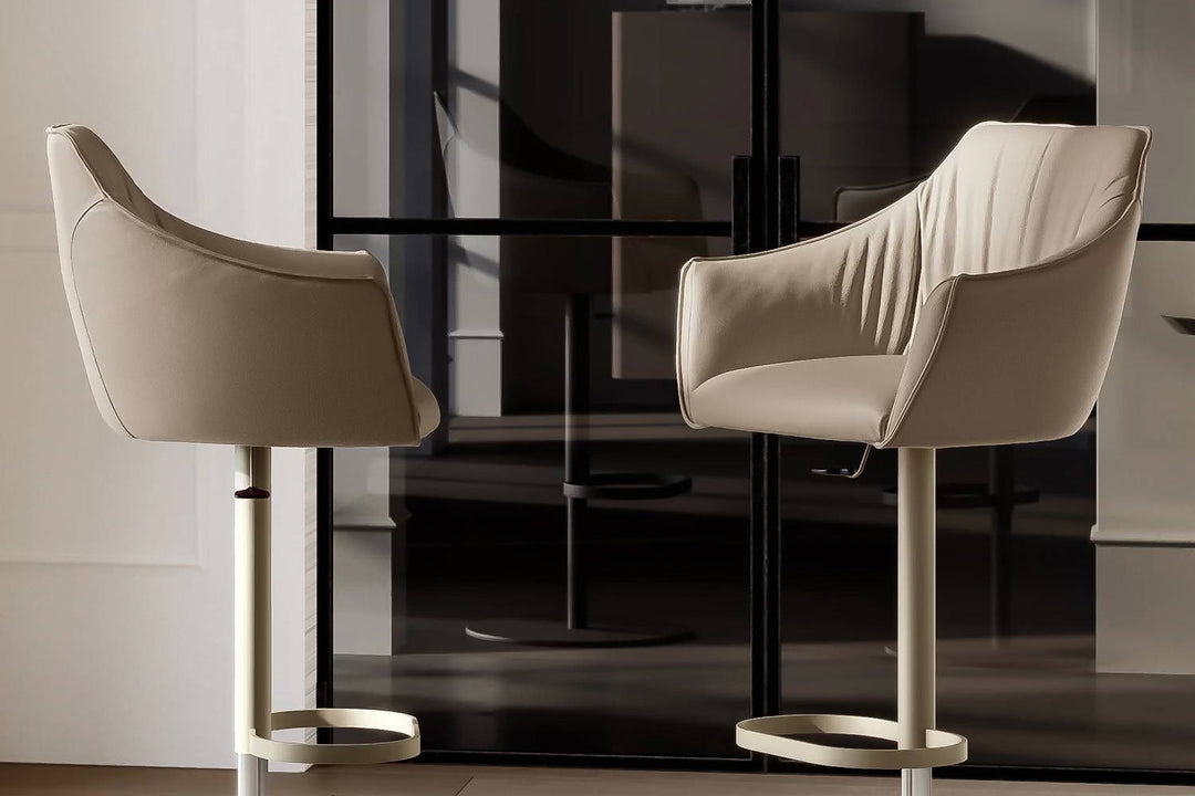 Era Bar Stool