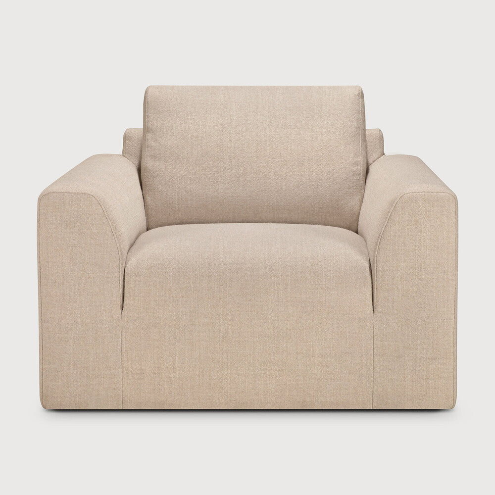 Ethnicraft Ease lounge chair in Leche upholstery on white background