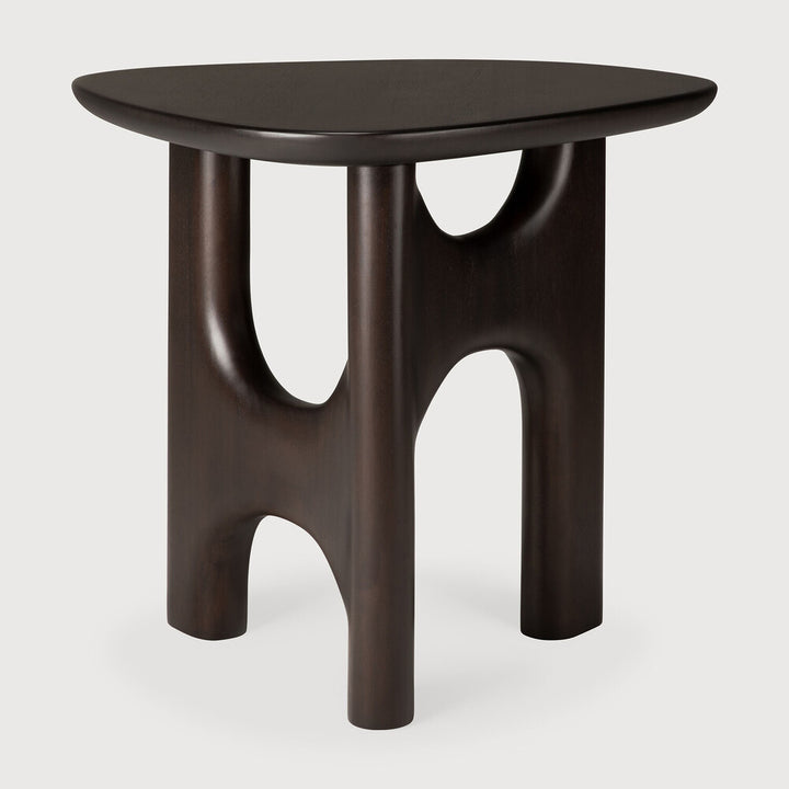 Ethnicraft Flow side table in mahogany Rose Brown on a white background
