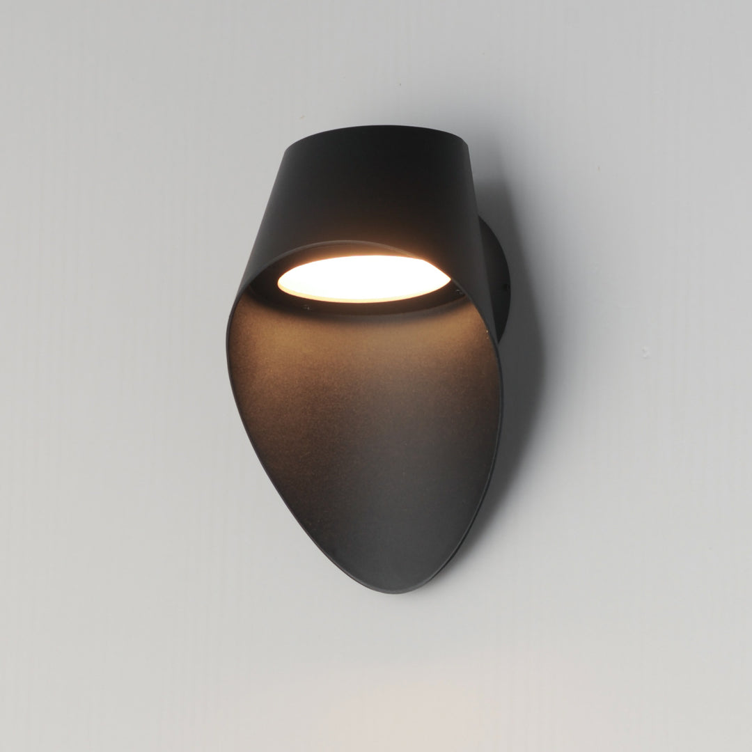 Cape LED Outdoor ADA Wall Sonce by Studio M Lighting – lifestyle