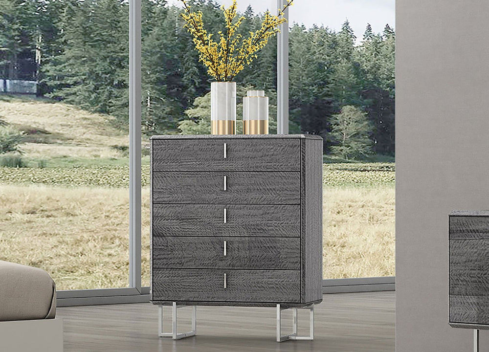 Chloe Chest Of Drawers by Whiteline Modern Living – lifestyle