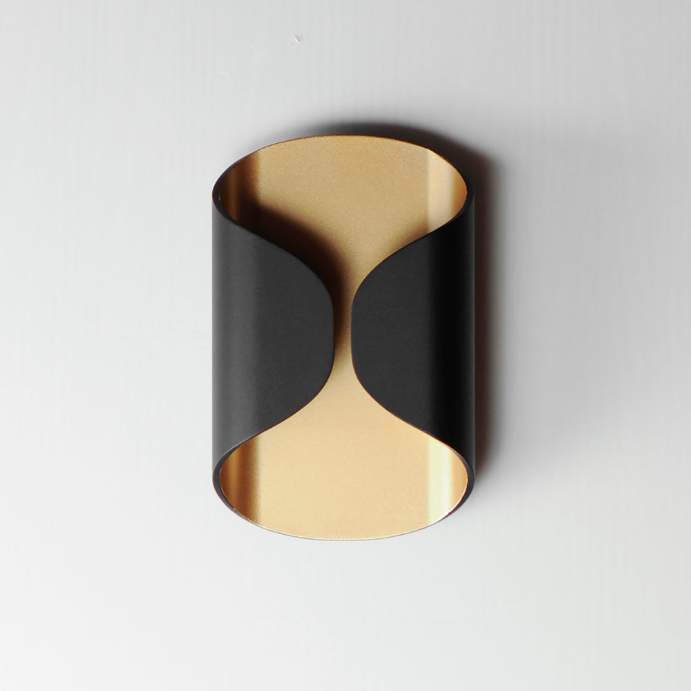 Folio 10" LED Outdoor Wall Sconce by ET2 Lighting, styled view 1