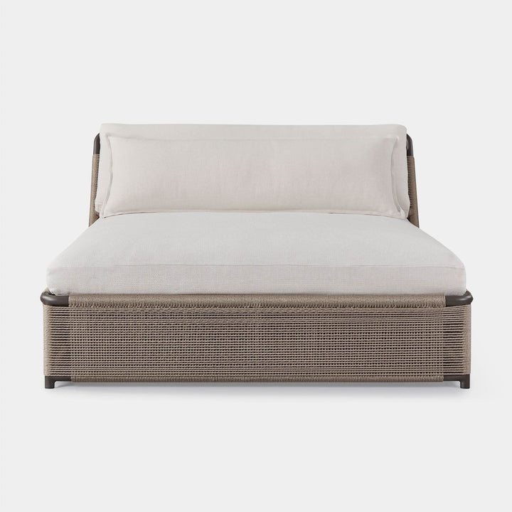 Formentera Daybed by Harbour detail view 1