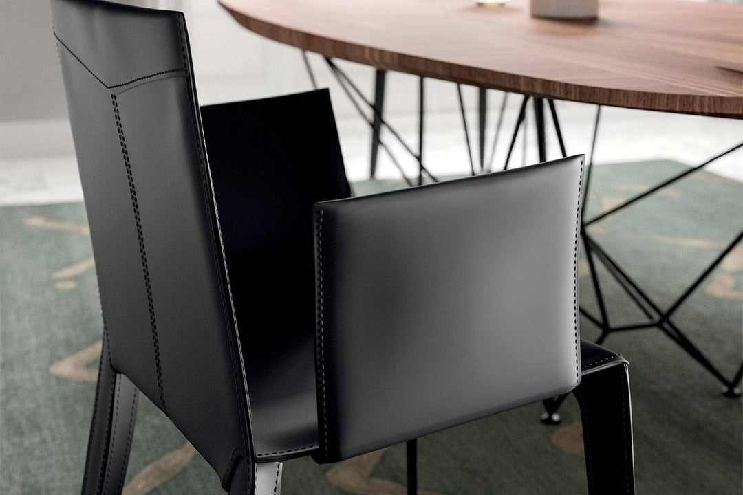 Frisbee Dining Chair