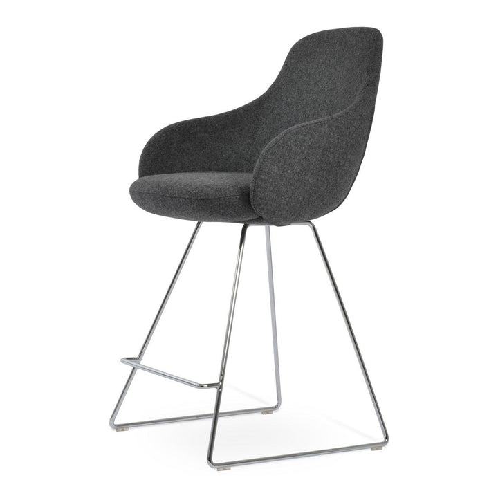 Gazel Arm Wire Stool — product (Taji-scaled UNIFORM)