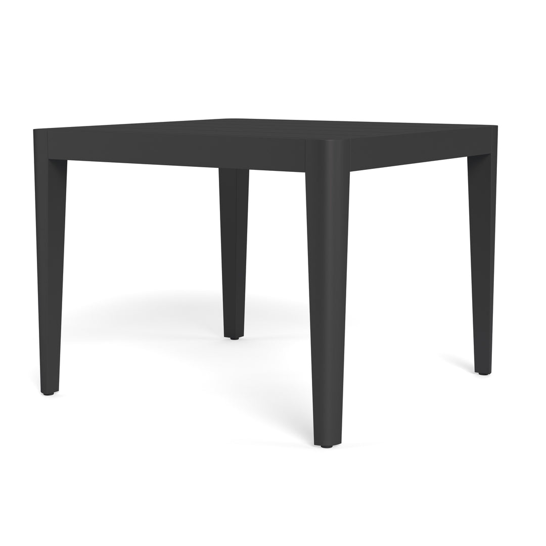 Hamilton Dining Table 39" by Harbour detail view 1