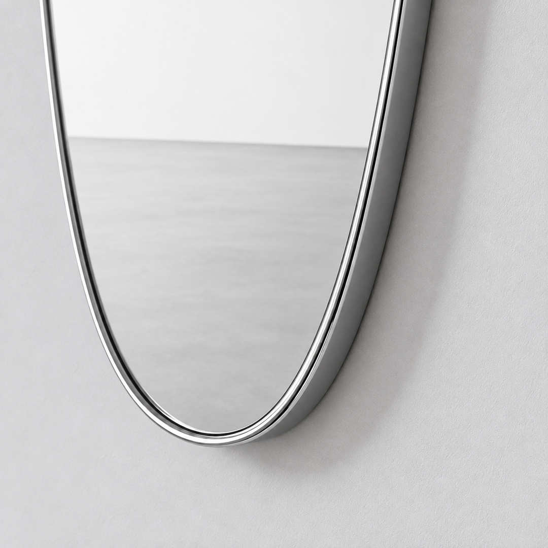 Solene Mirror | Chrome Silver by Interior Moderna - view 5