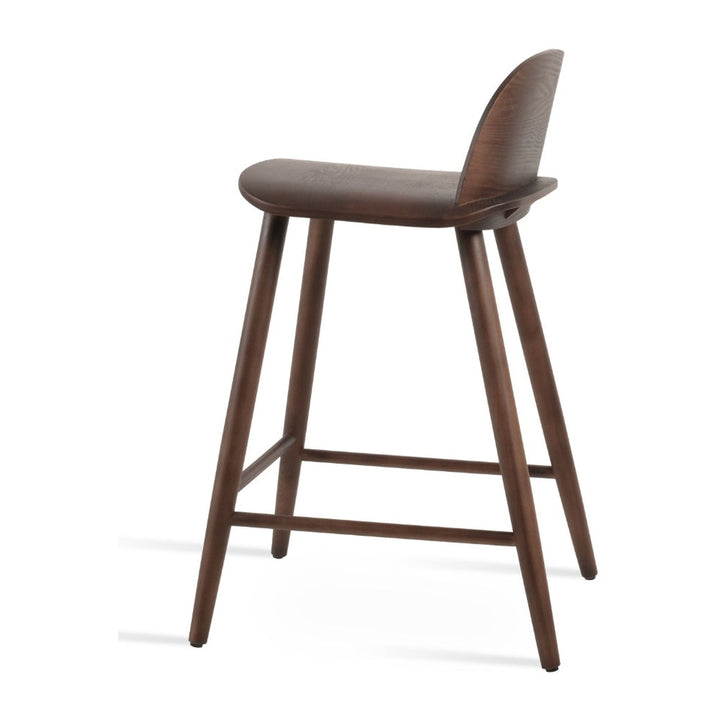 Janelle Stool