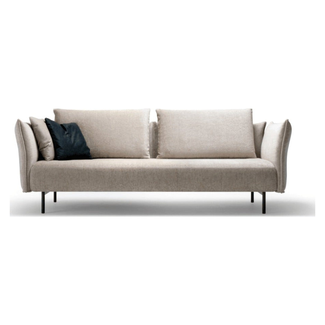 Le Beaumont sofa By Trica