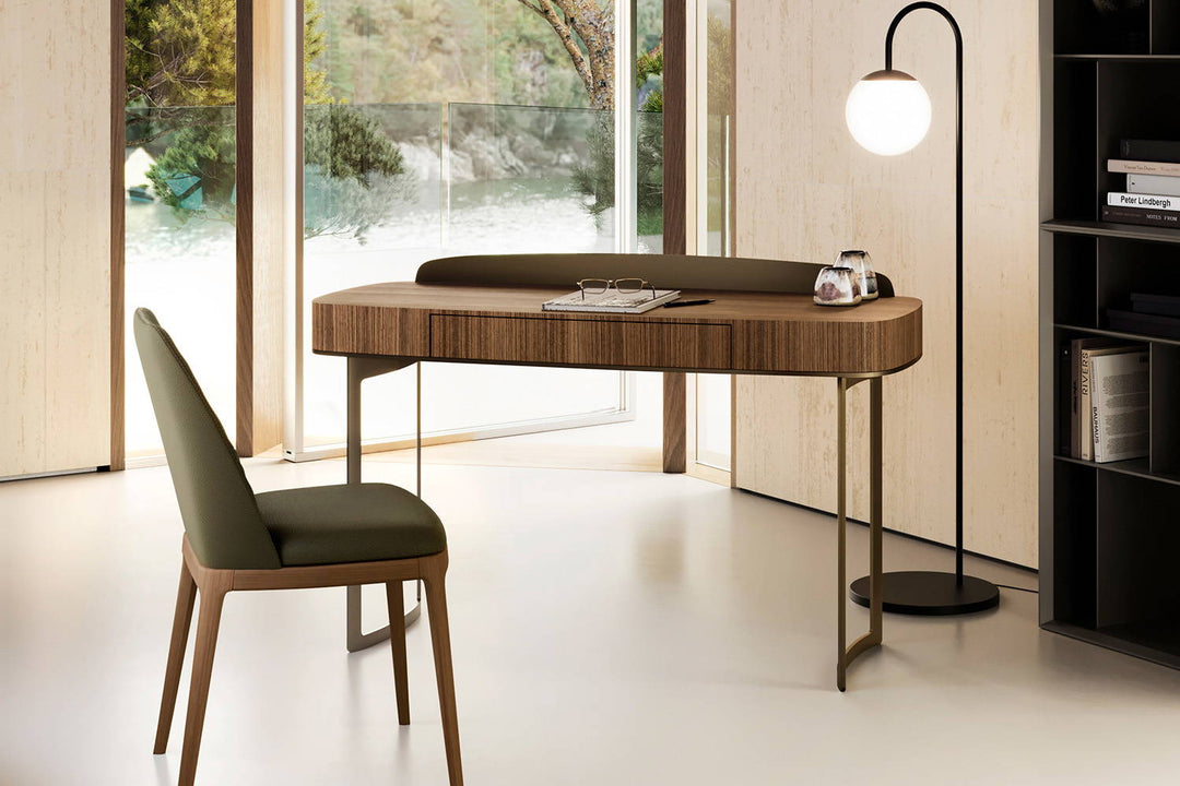 Lyra Desk