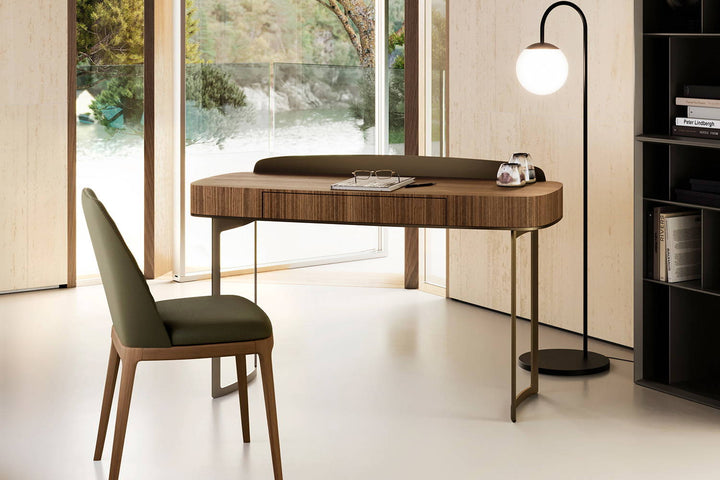 Lyra Desk