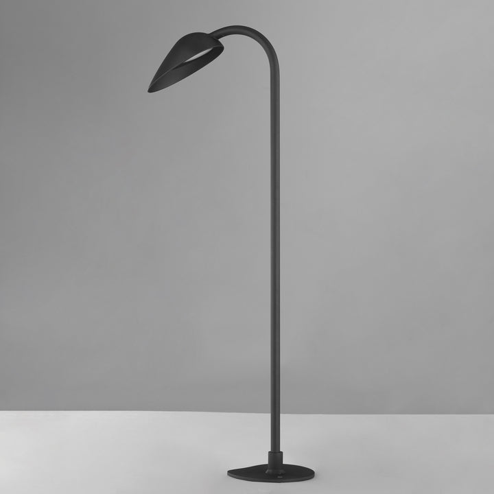 Marsh 12-24V LED Garden Light by ET2 Lighting, styled view 1