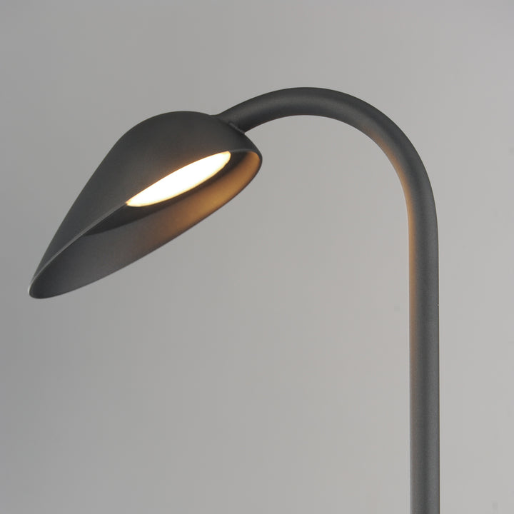Marsh 12-24V LED Garden Light by ET2 Lighting, styled view 4