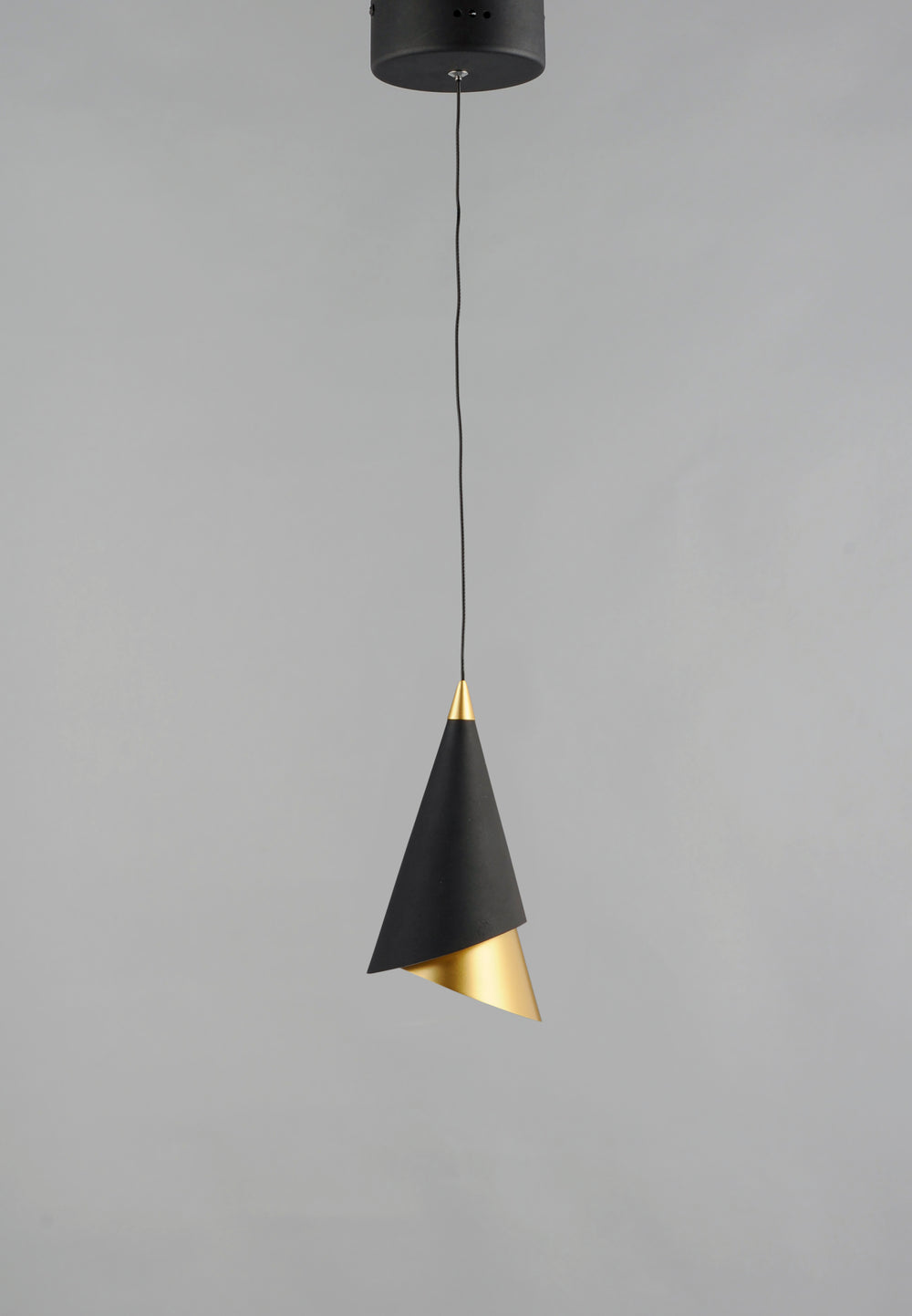 Mermaid 1-Light LED Pendant (4.75" W) by ET2 Lighting, styled view 1