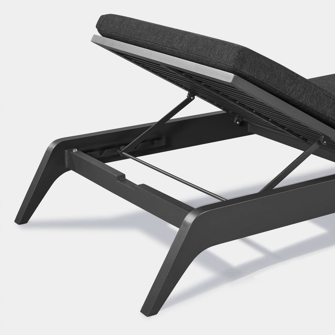 MLB Aluminum Slatted Sun Lounge by Harbour detail view 3