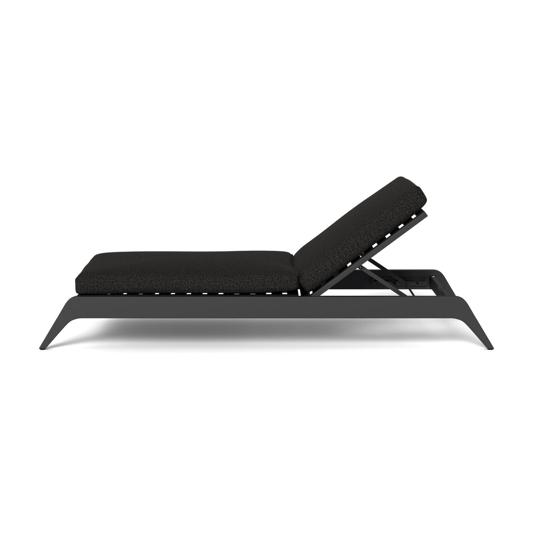 MLB Aluminum Slatted Sun Lounge by Harbour