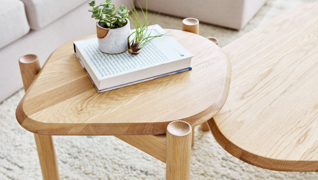 Monarch table solid wood detail